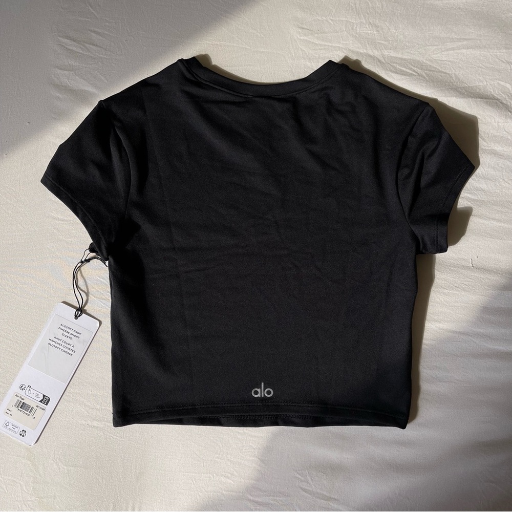 Brand New- Alosoft Crop Finesse Short Sleeve in Black 🖤 - Picture 6 of 14